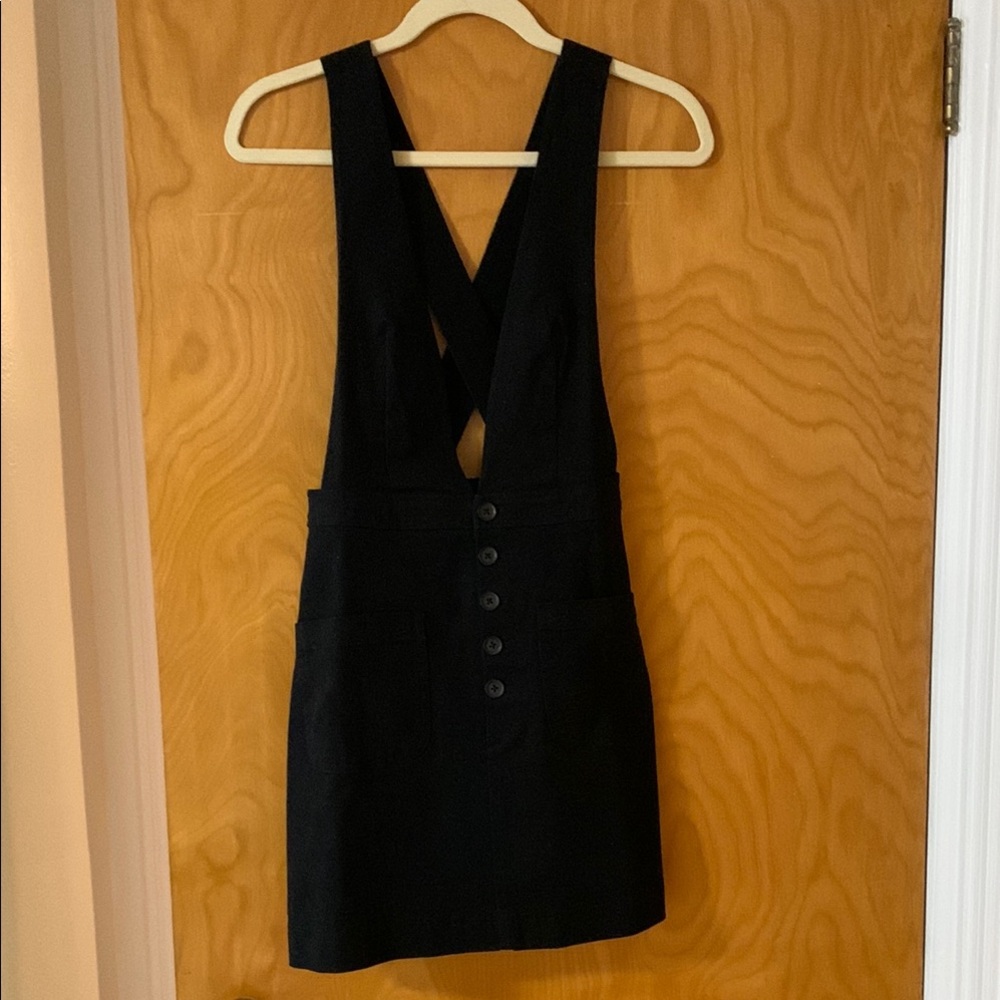 Forever 21 Black Sleeveless Halter Dress